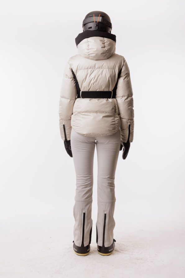 veste de ski gris soutenu pantalon de ski soutenu gris dos