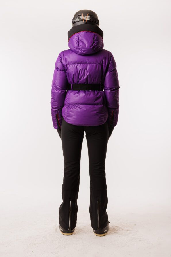 skijacket purple ski pants black backside